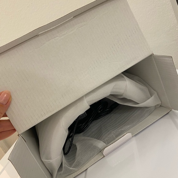 LED NAIL LAMP - Picture 3 of 4